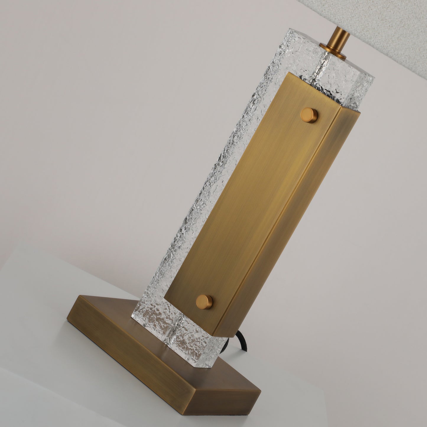 Table Lamp-R - BRILLIANT MAKER