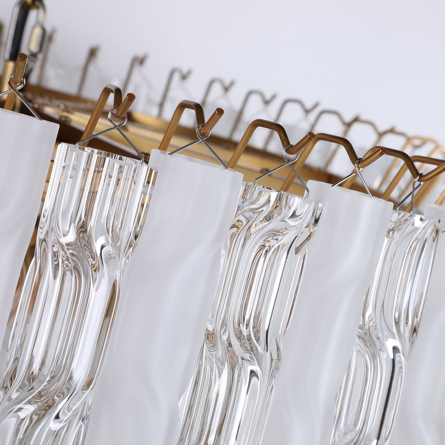 Brilliant - Maker PL9203CF مصباح معلق فاخر من الزجاج المزدوج الملون - حلول إضاءة فاخرة مخصصة للأعمال التجارية (B2B)