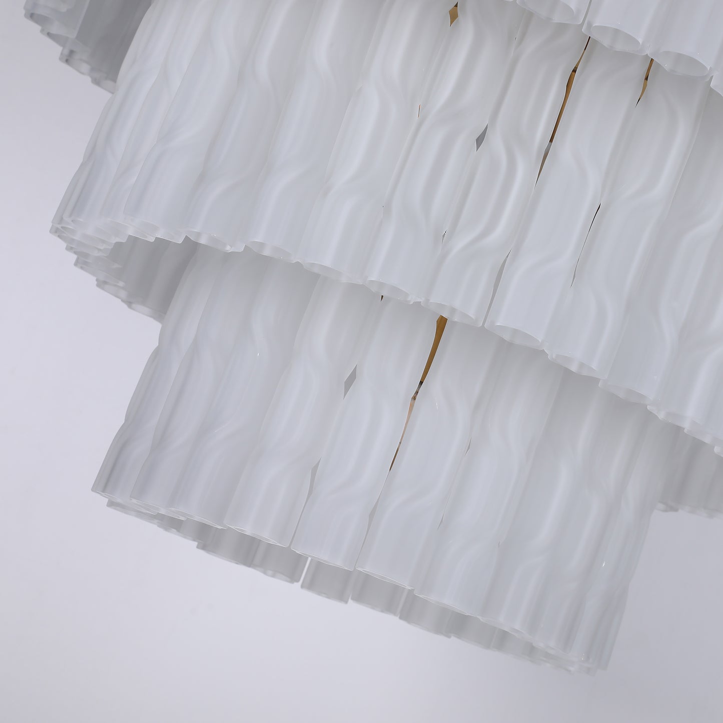 مصباح PL9203FG الكريستالي المعلق من Brilliant-Maker المصنوع من الزجاج المطلي بالثلج - حلول إضاءة فاخرة مخصصة للشركات (B2B)