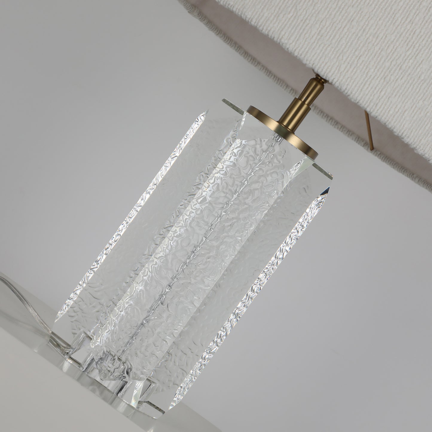 Flowing Veil · Cylindrical Crystal Table Lamp
